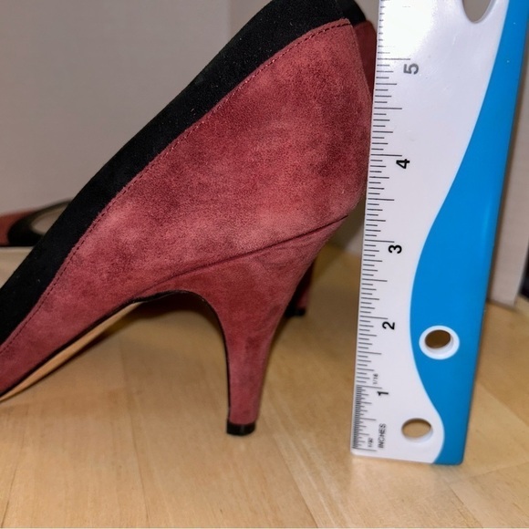 Ron White Suede Heels - Picture 12 of 14